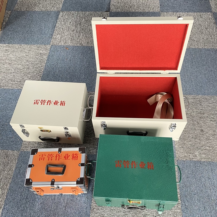 仁化爆破工程作业箱如何选择？玻璃钢与传统材质的全面对比